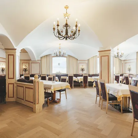 Отель Bergjuwel