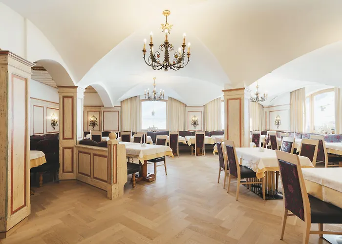 Отель Bergjuwel