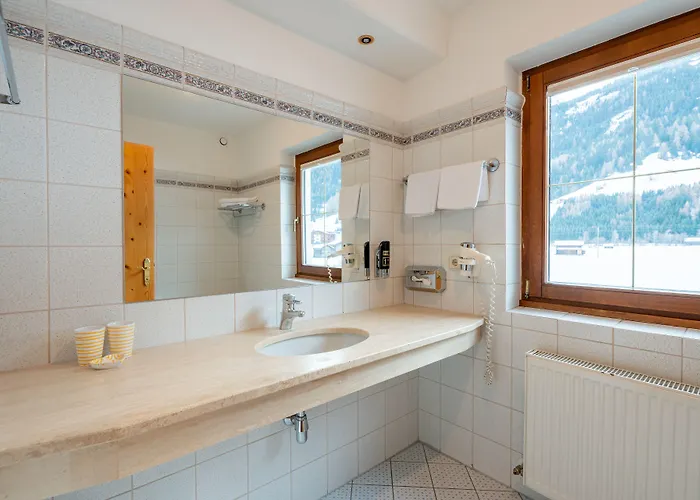 Bergjuwel Отель Нойштифт-им-Штубайталь