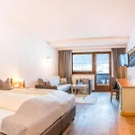 호텔 Bergjuwel 3*